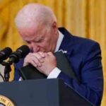 tong-thong-biden-khoc