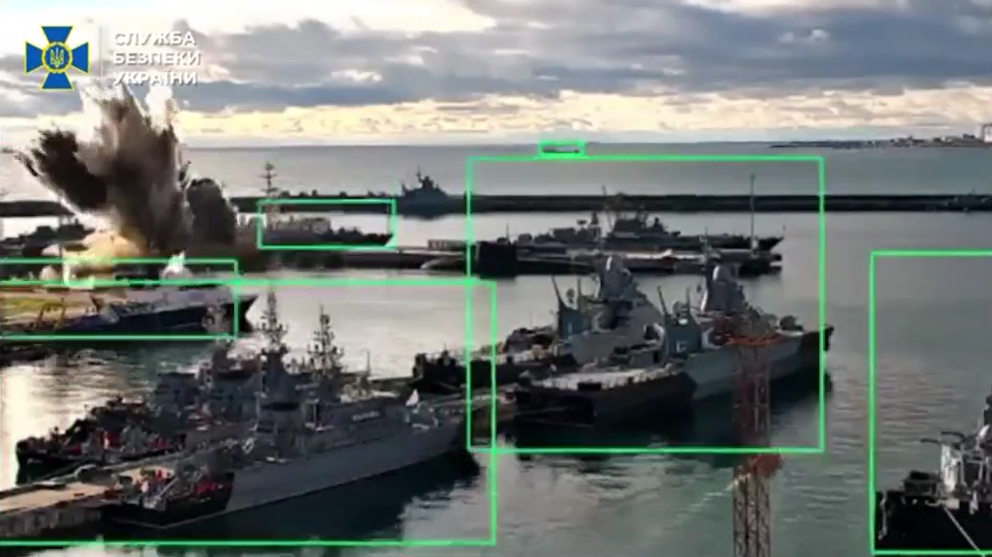 Ukraine tuyên bố tấn công tàu ngầm Nga tại cảng Biển Đen bằng xuồng tự động – ‘Ngừng bắn dường như có thể thực hiện được’