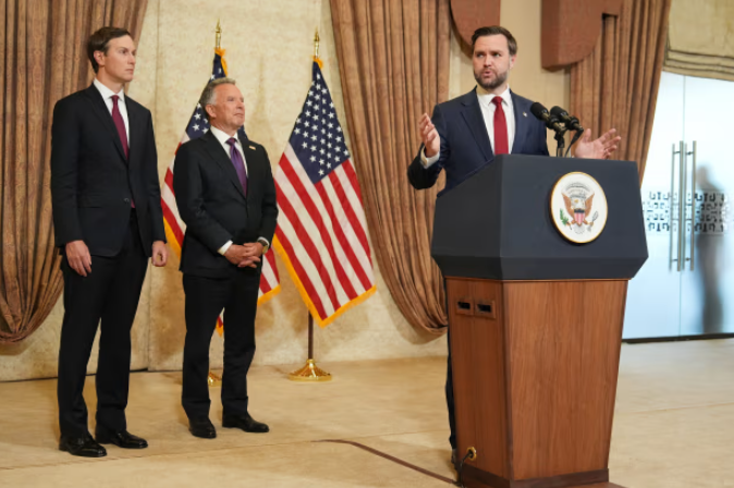 Ông Vance cho biết các cuộc đàm phán hòa bình giữa Mỹ và Iran đã đổ vỡ vì vấn đề hạt nhân.